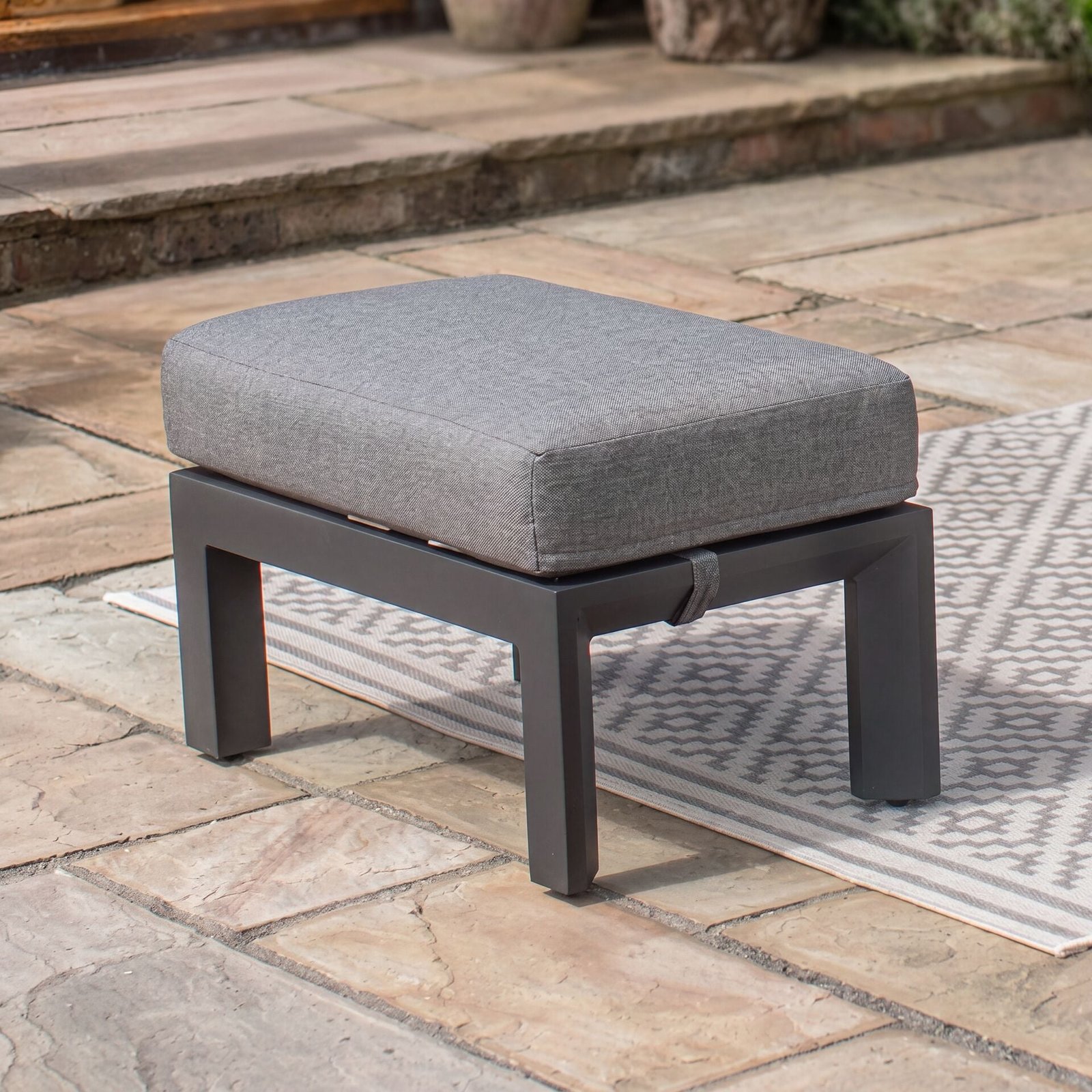 Oak Garden Land - Manhattan Aluminium Footstool - Grey